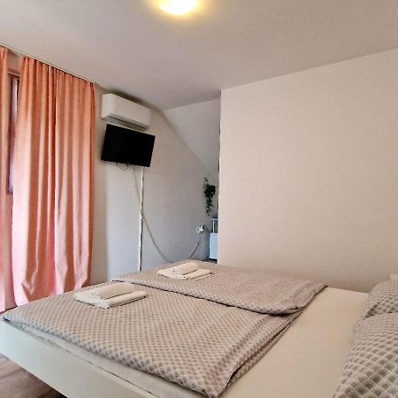 Cozy Room Peny カルロヴァッツ エクステリア 写真
