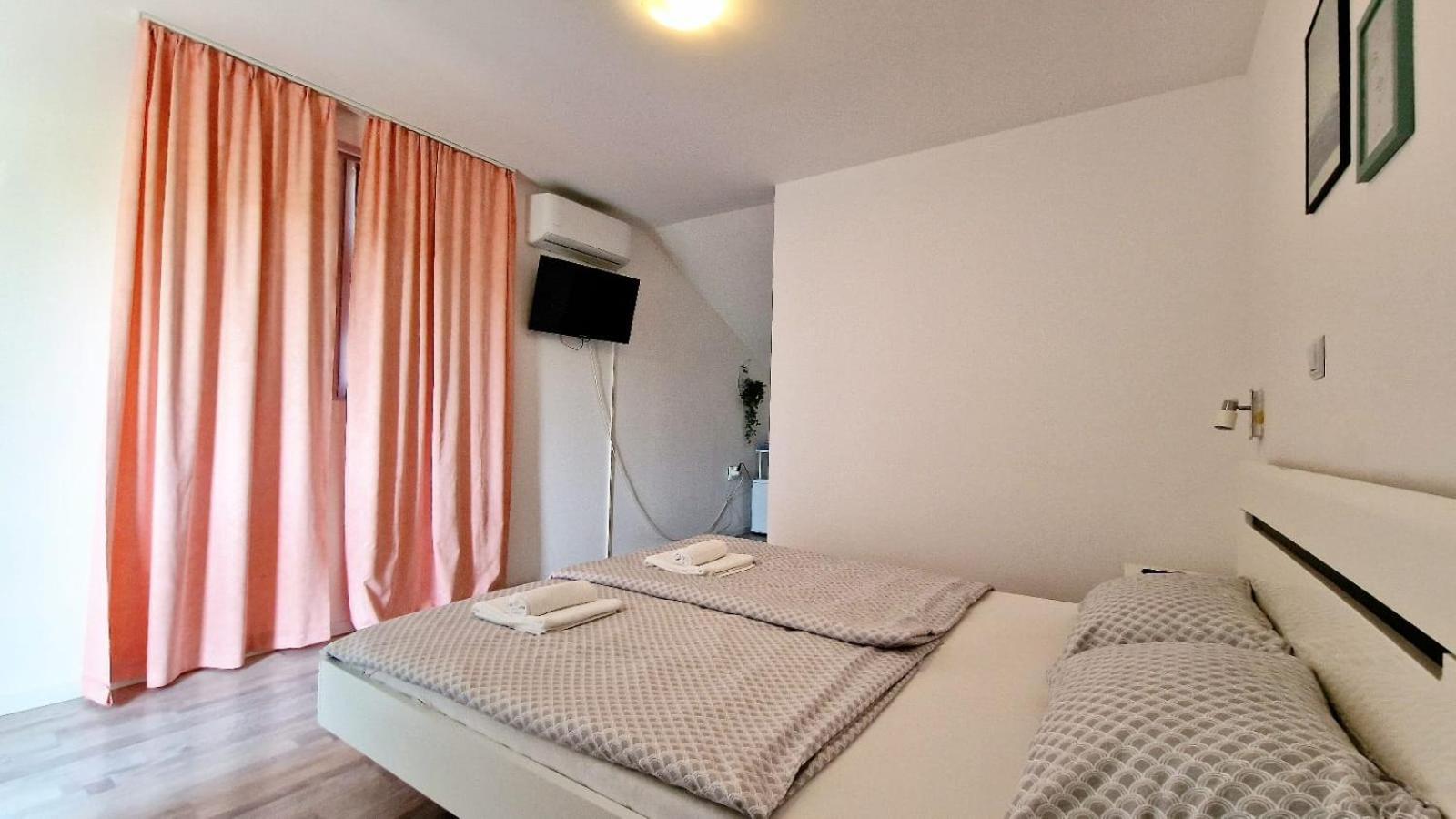 Cozy Room Peny カルロヴァッツ エクステリア 写真